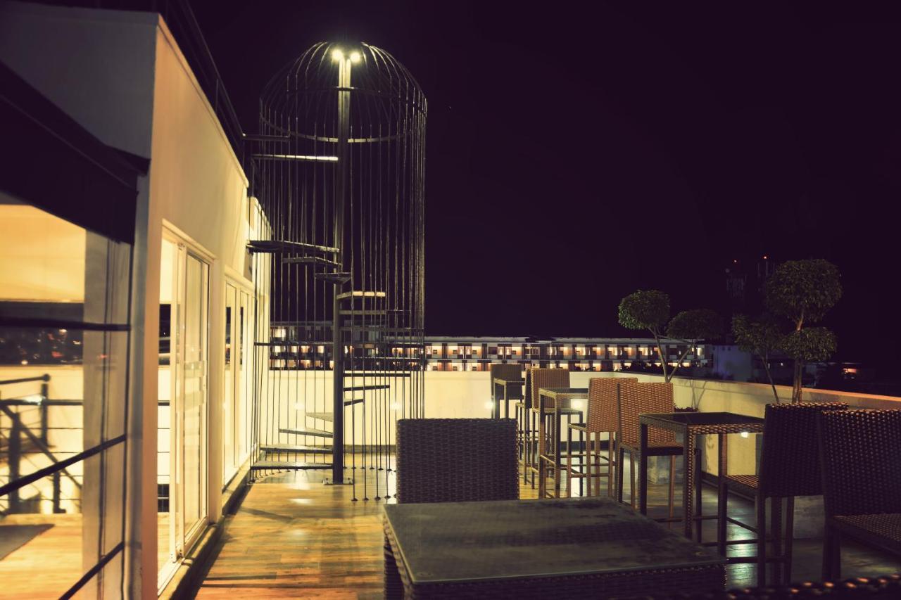 Belmont Boutique Hotel - Free Airport Shuttle Service Негомбо Экстерьер фото