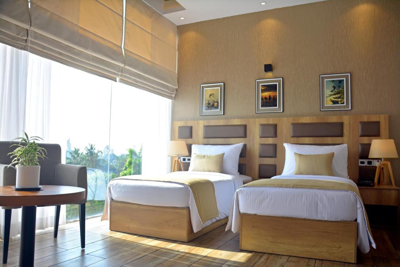 Belmont Boutique Hotel - Free Airport Shuttle Service Негомбо Экстерьер фото